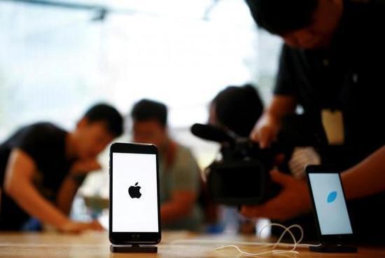 iPhone销量意外下滑，苹果盘后股价下跌2%