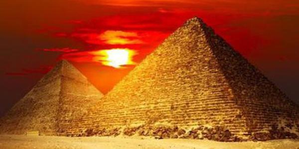 金字塔的特点是什么?为什么叫金字塔