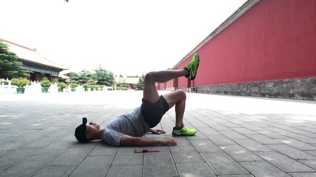 顶髋什么意思仰卧顶髋动作