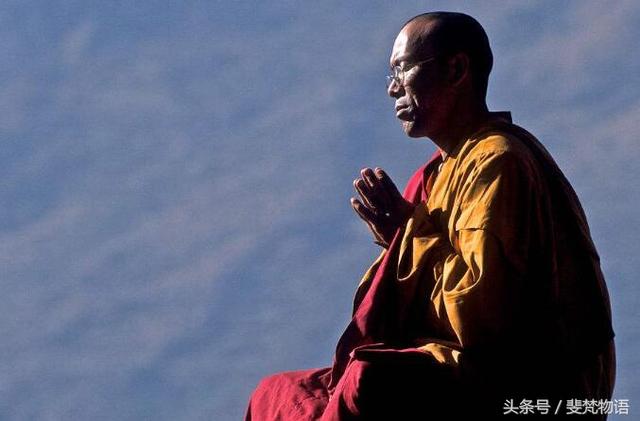 双手合十的标准方法，在佛教中代表什么意义？