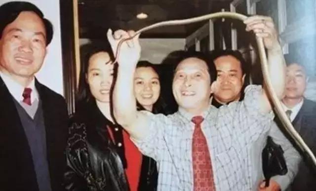 印度总理背后的“王林”,号称瑜伽包治百病,还靠“网红经济”狂赚千亿