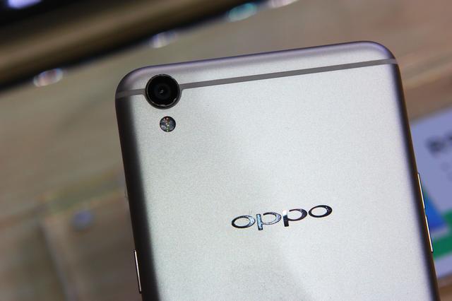 或许是全球首发，1600万的OPPO R7体验