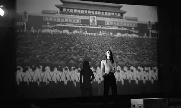 这个打败王菲的女人用镜头记录下中国摇滚