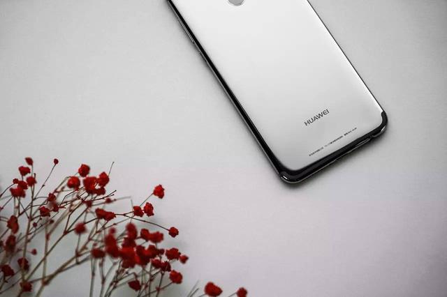 華為公司nova 2 Plus 魔鏡板圖賞：更閃耀，更出色