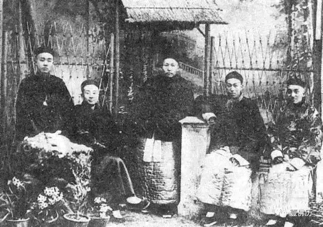 弘一法师李叔同的一生,活出了别人的好几辈子