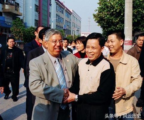 此国有20万太平军后裔,100年前当猪仔卖到此,如今还讲国语
