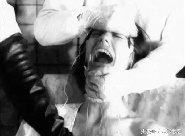 绝境中人性有多黑暗？这些电影让你不敢再看第二遍！