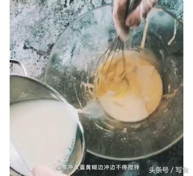 万能卡仕达酱，烘培小白都学会的零失败做法，完美搭配你的甜品