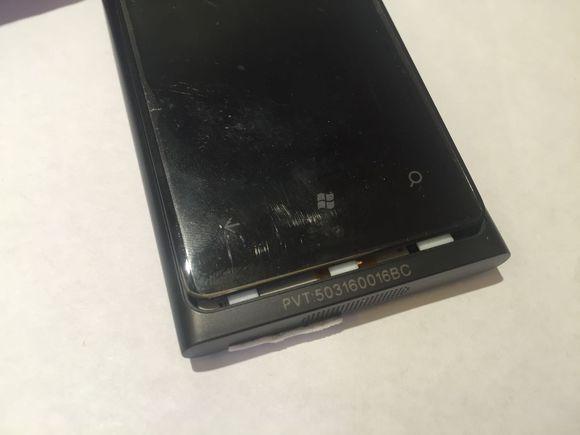 花30元买到Lumia800尸体机，拆开后发现做工真精湛