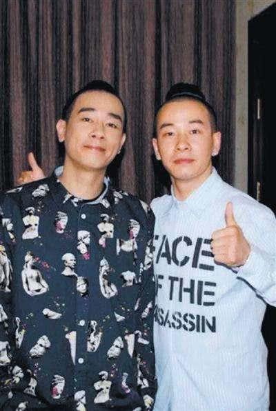 山寨明星疯狂捞金:假汪峰年赚600万,只有他拒绝冒充本尊捞金!