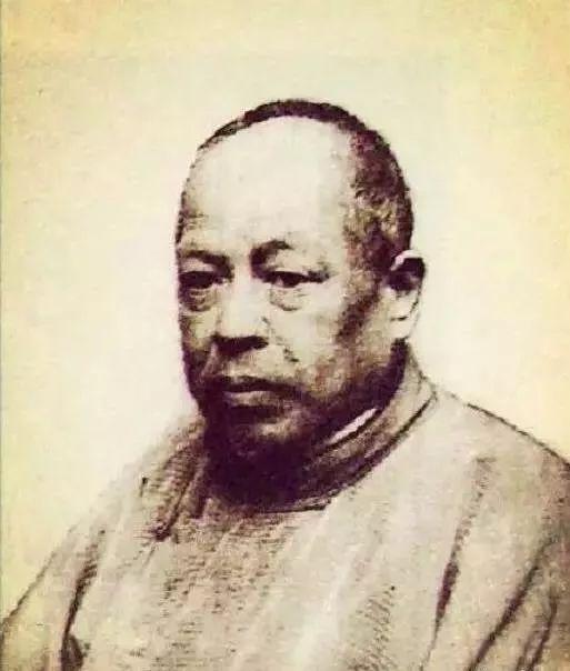 他是嗜赌成性的“富三代”，却是中国“首席鉴定专家”！