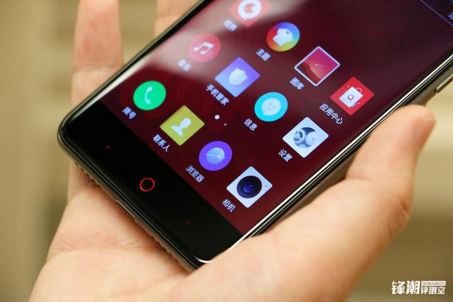 双2.5D夹层玻璃 指纹验证：nubia Z11 mini拆箱图赏