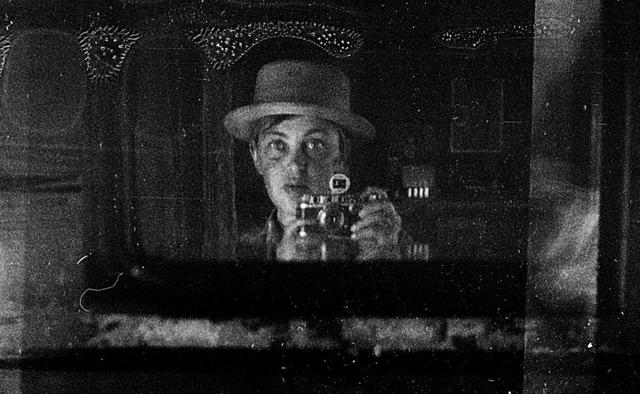 俄罗斯的“薇薇安迈尔”，她死后阁楼上的三万张底片才被发现