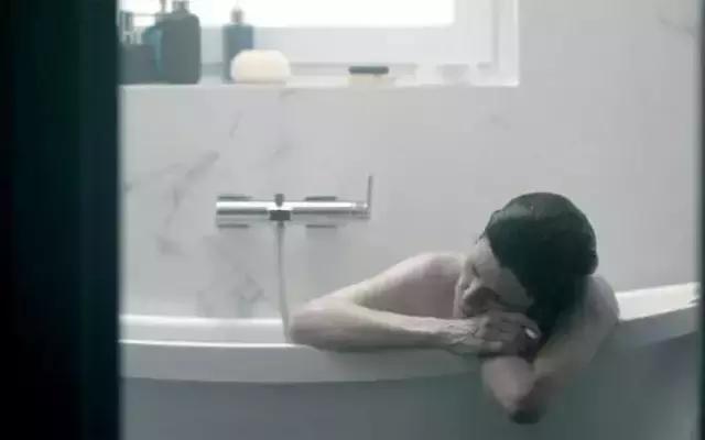 这部处女作为什么能拿下今年的柏林金熊奖？