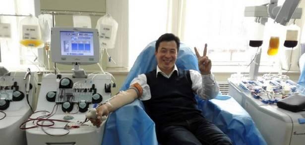 献血车随手拍 一线采血工作者 用心记录每一个热心公益的你