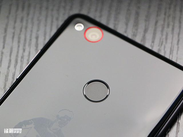 叫板华为梅西：nubia Z11 mini C罗·典藏版开箱图赏