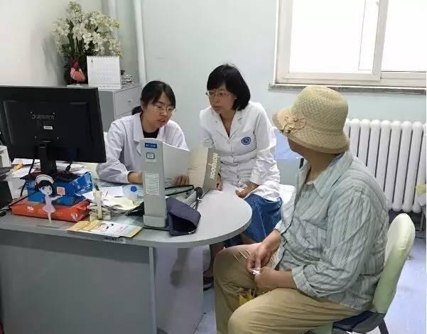 德胜社区卫生服务中心与北京大学人民医院共创一体化门诊