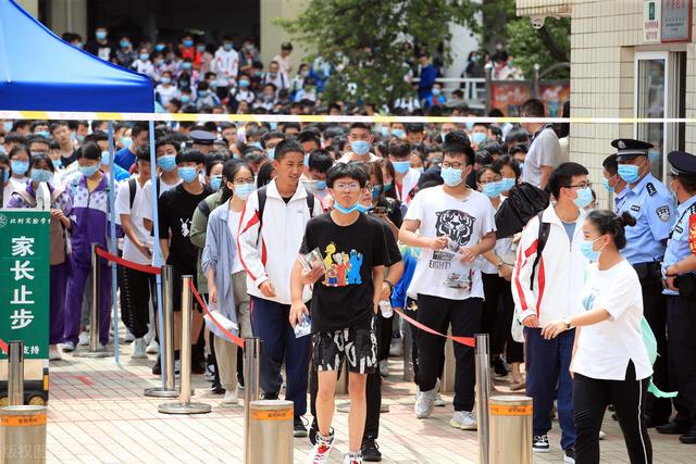 早上6点打卡学习，晚上11点睡觉，河南理科状元724分：靠自律成功