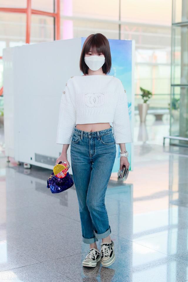 “钟晓芹”精选图集，小个子女生跟她学穿搭！好感慢慢