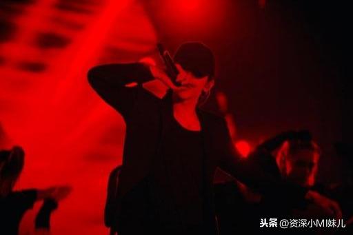 青春芒果夜压轴节目-蔡徐坤《情人》《YOUNG》舞台