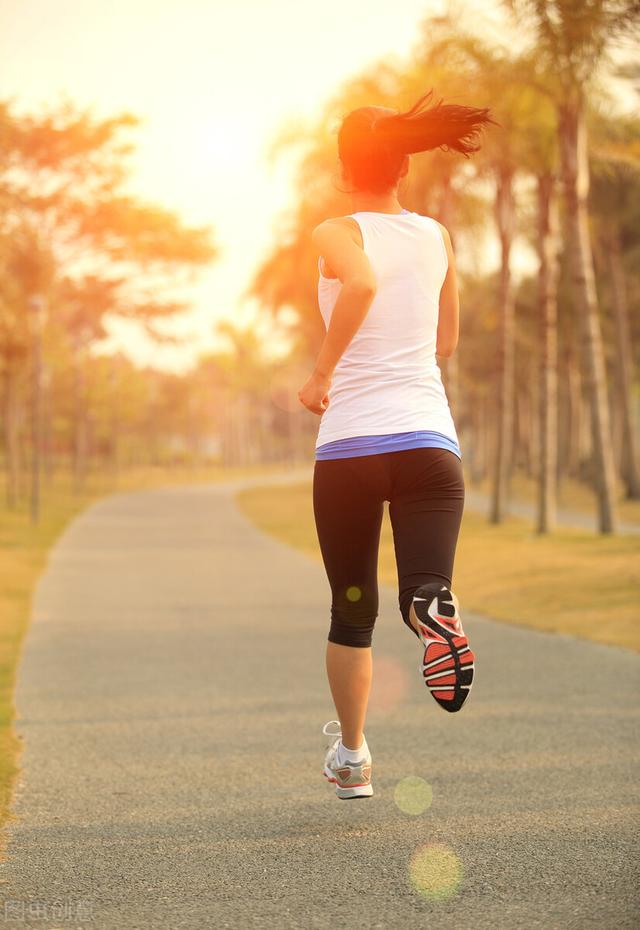 每天堅持跑步1小時，一個月後能減重多少斤？