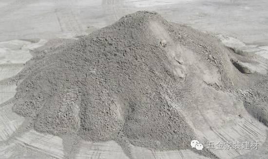 硅酸盐水泥的主要矿物组成是什么?它们单独与水作用时的特性如何