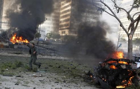 美政客“声援”黎巴嫩示威者，不料自家后院“突起大火”