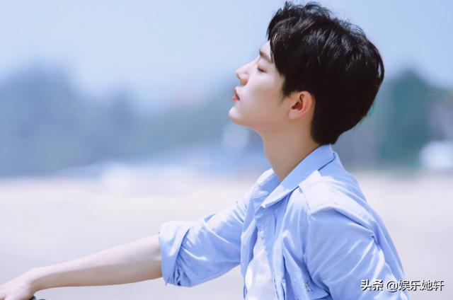 肖战发言获杨紫“点赞”，终于霸气一回了，两