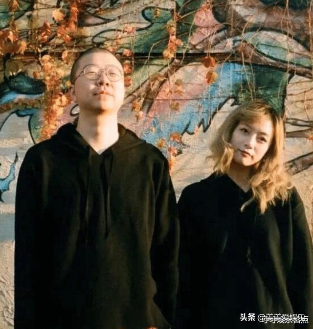 李誕妻子又作死！在家中掛“東亞病夫”牌匾，自稱：本應是東京人