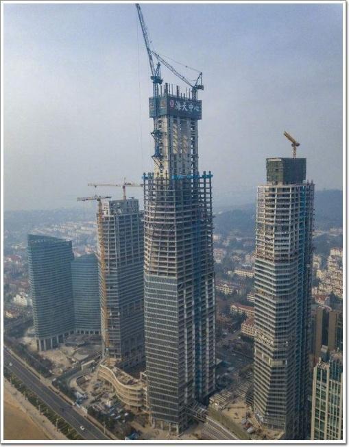 370米/86层/2015年)香港中环广场(78层374米)高雄东帝士85国际广场(85