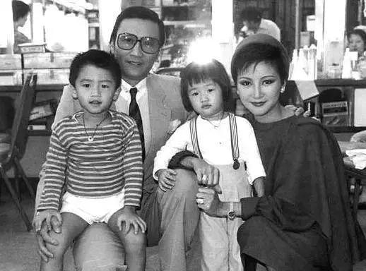 浪子谢贤：风流情史数不尽，谢霆锋比起他太老实