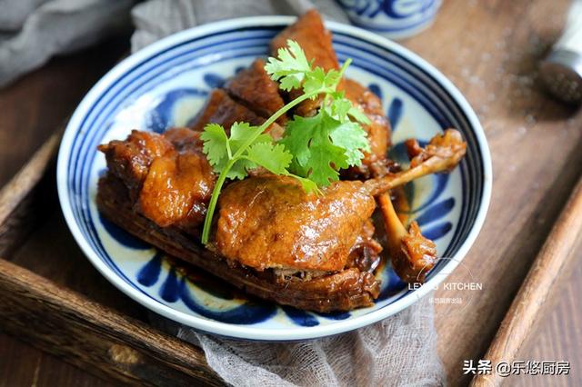 3种鸭肉做法，立秋过后要多吃，营养滋补，还花不了多少钱