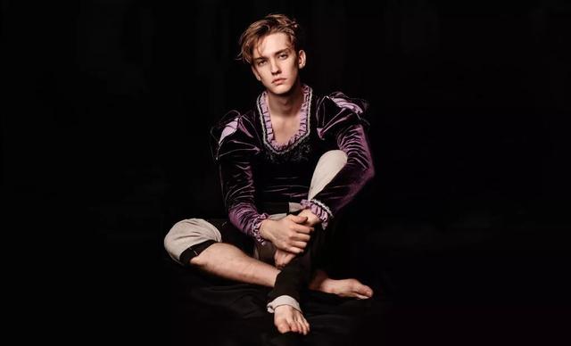 一抓一大把俄罗斯芭蕾名团林立自己对芭蕾舞的态度朱利安·麦凯从未