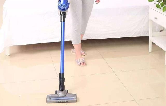 �����׹�818�������񵥣�����˲�99�飬�������汻���Ĵ��ˣ�