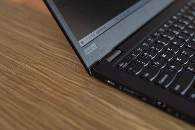 十代酷睿加持，轻薄机身，ThinkPad S2还是那个办公王者吗？