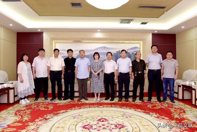 平邑县作家协会第三次会员代表大会召开
