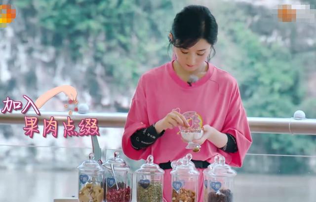 坏桃|赵丽颖以身试法坏桃不能吃 为啥说赵丽颖勤俭节约？