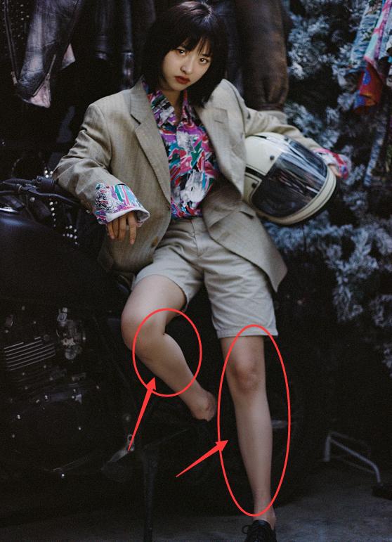 沈月终于晒出近照，看到她的无修图腿后，网友：是我眼花了