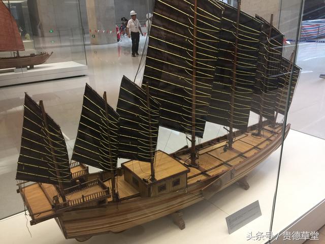 世界上最早的船图片