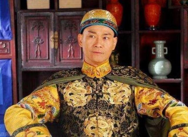乾隆是雍正的什么人