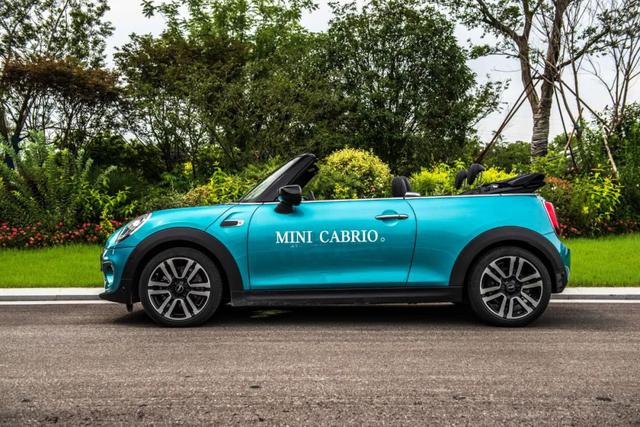 开过MINI CABRIO敞篷后，我的奔驰都不香了！
