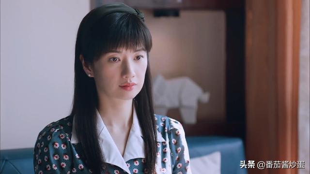 抛弃|《以家人之名》贺梅抛弃贺子秋有计划有步骤 三次考察李海潮，面美心狠