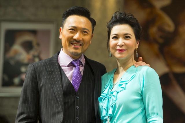 前TVB花旦蘇玉華與男友注冊結(jié)婚，結(jié)束24年長跑，曾說不需要結(jié)婚