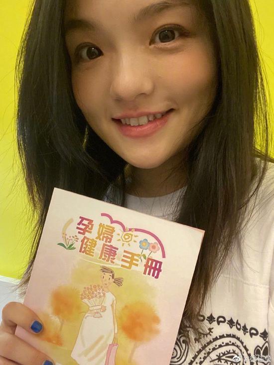 徐佳莹宣布怀孕喜讯：现在我有两颗心脏 粉丝纷纷祝福