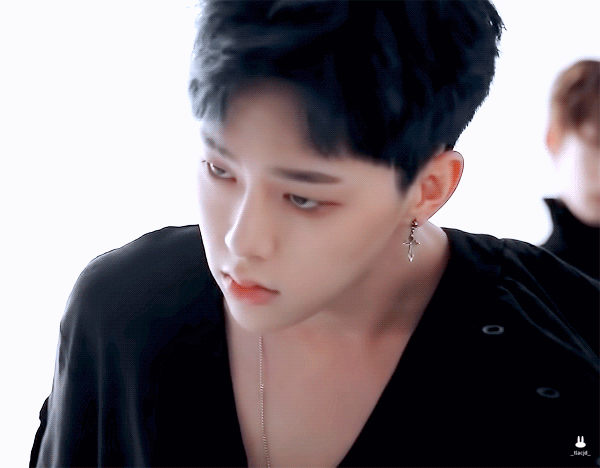 提起《女神降临》的林龙,无条件会想起的男团爱豆 51韩团 – 韩国娱乐