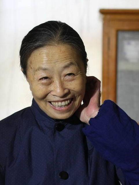 “丑娘”貌丑心更丑？张少华高龄被网暴，因新