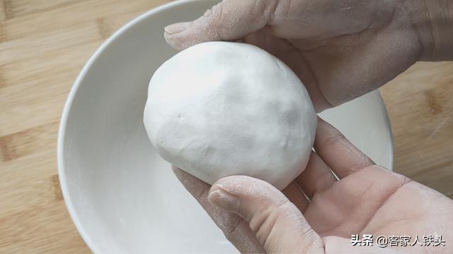 客家一道传统小吃很过瘾，配方好做法简单，12个出锅，好吃到流油