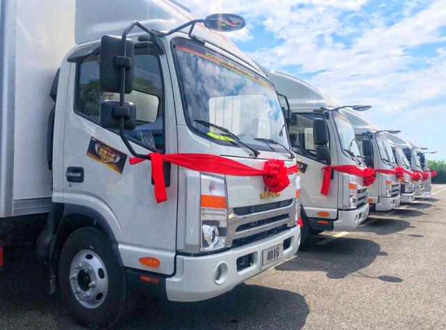 ʵ��������˧����˫�����񿨸����