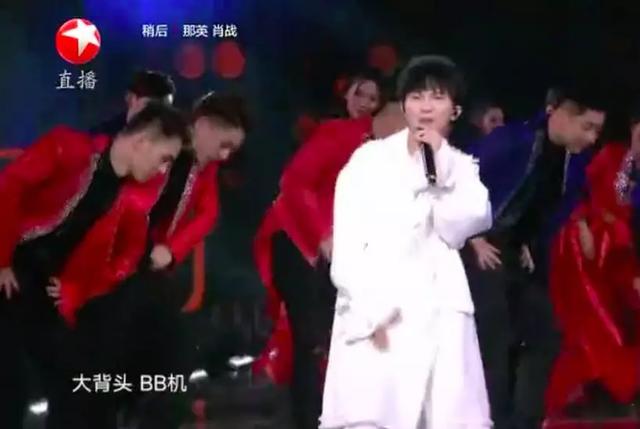 跨年晚会亮点很多，但杨幂版《野狼disco》是真辣眼…