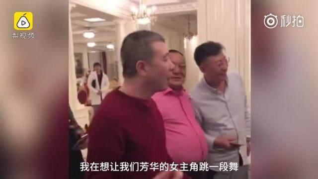 2018年，被冯小刚逼赤脚跳舞、陈道明爆粗口的女孩，如今怎样了？